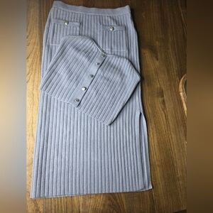 Gray Ribbed Knit Skirt